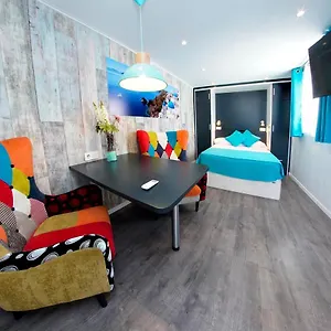 https://atico-playa76.hotelsinnerja.org